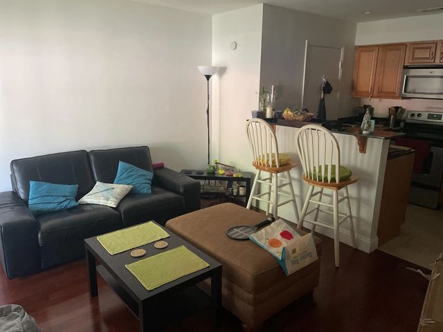 17485 Nw 67th Court #j-21, Hialeah