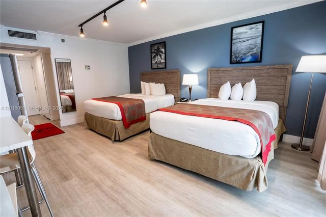 4 of 10 - 19201 Collins Avenue #425, Sunny Isles Beach, FL