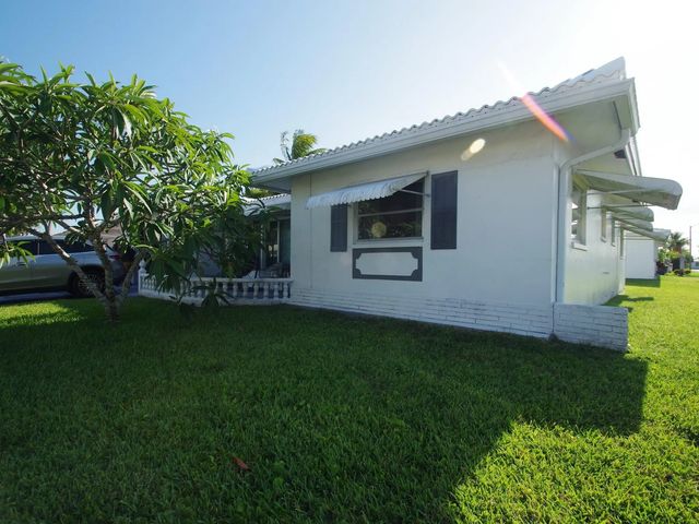 4 of 26 - 5813 Nw 82nd Avenue, Tamarac, FL