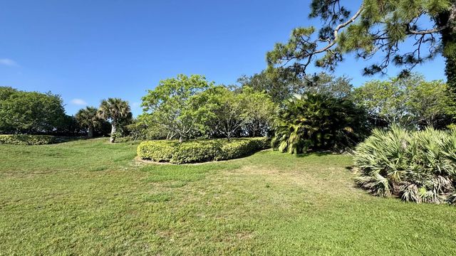 3 of 10 - 114 Se Via Verona, Port St. Lucie, FL