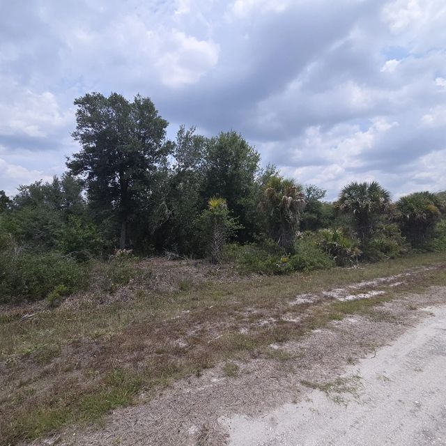 3 of 5 - 15777 Nw 306th  Street, Okeechobee, FL