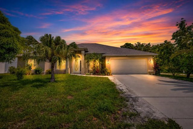 1701 Sw Penrose Avenue, Port St. Lucie