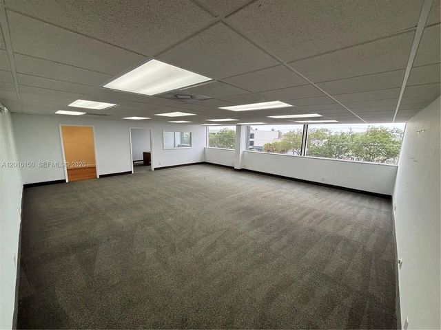 2727 E Oakland Park Boulevard #305, Fort Lauderdale