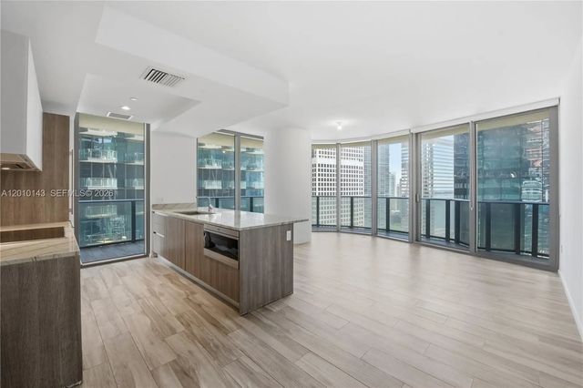 5 of 27 - 801 S Miami Avenue #2505, Miami, FL
