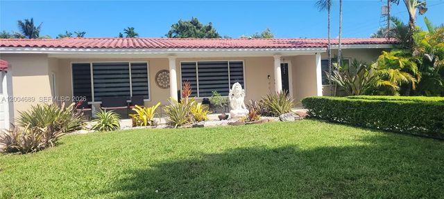 3 of 61 - 6021 Sw 62nd Place, South Miami, FL