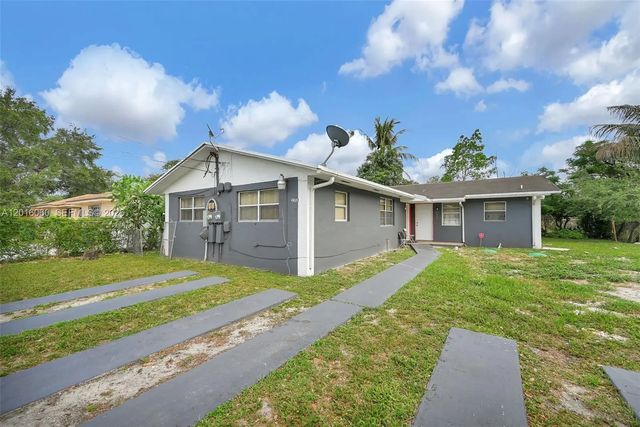 2 of 52 - 2352 Nw 102nd Street, Miami, FL