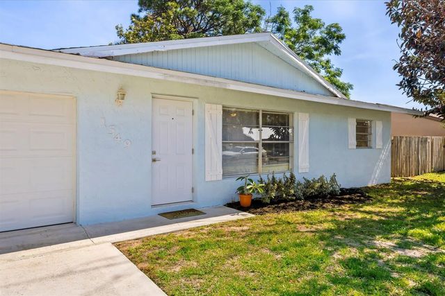 3 of 35 - 1549 Se Minorca Avenue, Port St. Lucie, FL