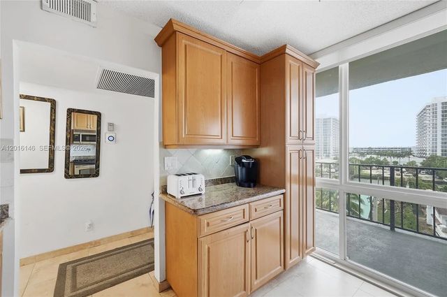 4 of 30 - 521 N Riverside Drive #606, Pompano Beach, FL