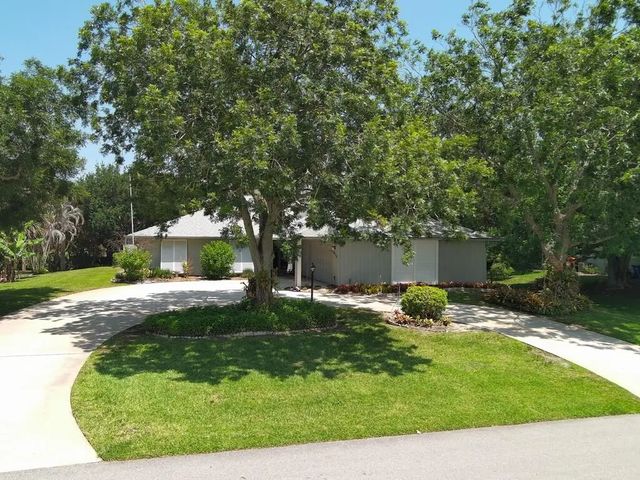 2 of 51 - 1070 47th Avenue Sw, Vero Beach, FL