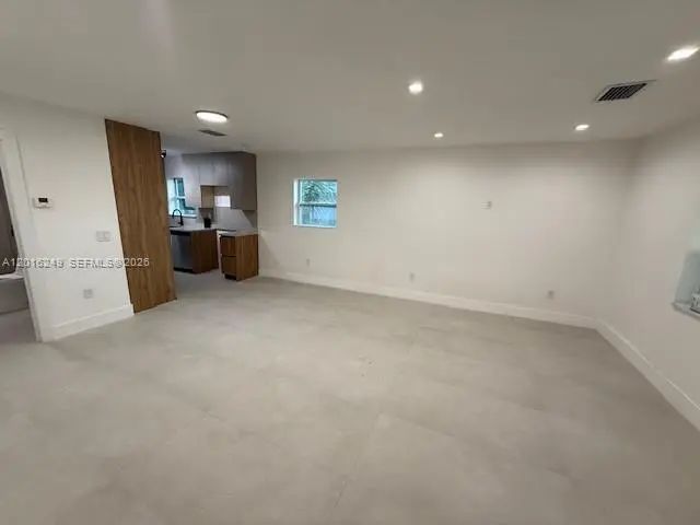 328 Ne 57th Street, Miami