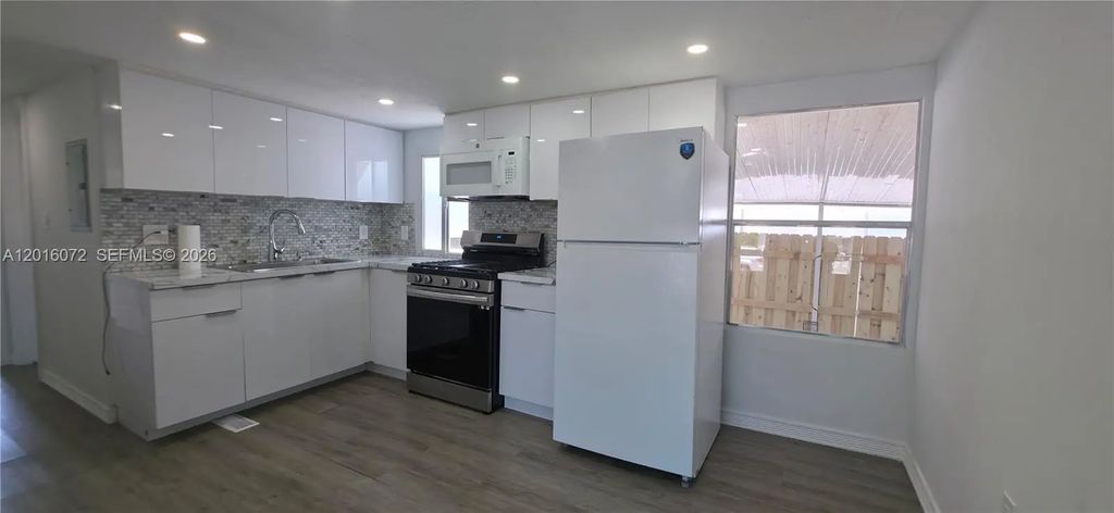 1730 Sw 85th Avenue, Davie
