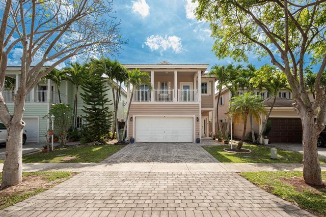 381 Ne 35th Terrace, Homestead