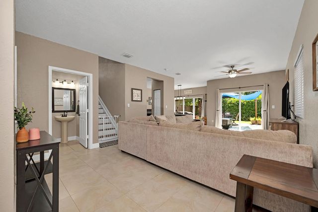 5 of 30 - 381 Ne 35th Terrace, Homestead, FL