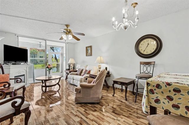 2831 E Sunrise Lakes Drive #105, Sunrise