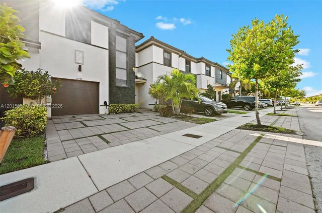 4 of 37 - 15776 Nw 91st Court, Miami Lakes, FL