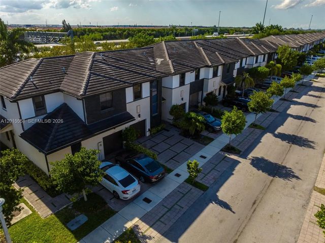 5 of 37 - 15776 Nw 91st Court, Miami Lakes, FL