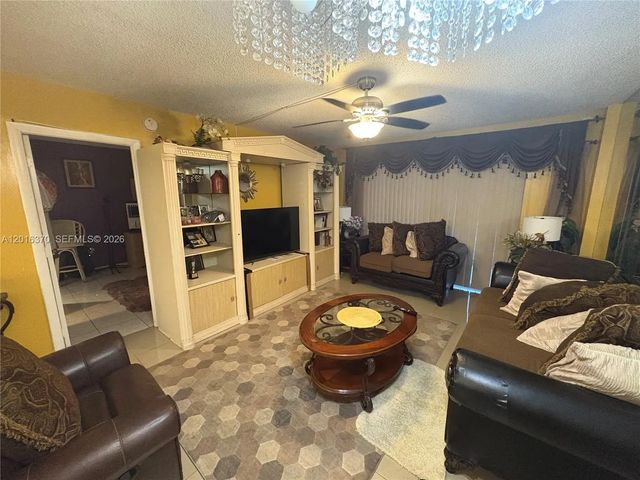 3 of 10 - 4152 Inverrary Drive #303, Lauderhill, FL