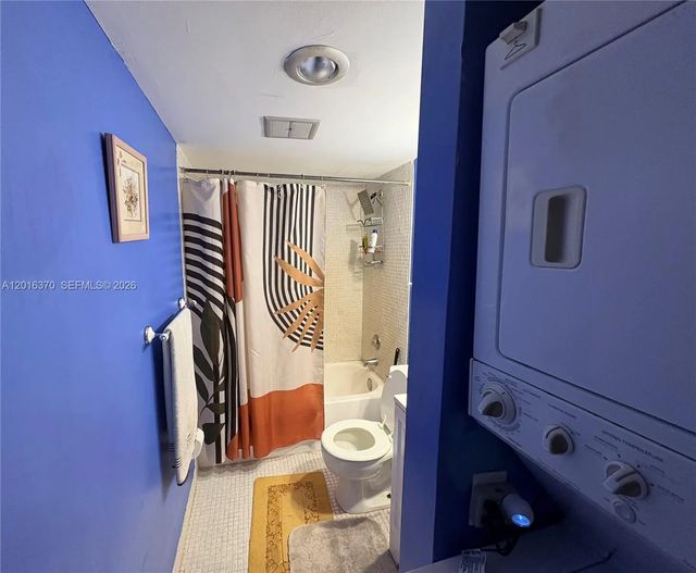 4 of 10 - 4152 Inverrary Drive #303, Lauderhill, FL