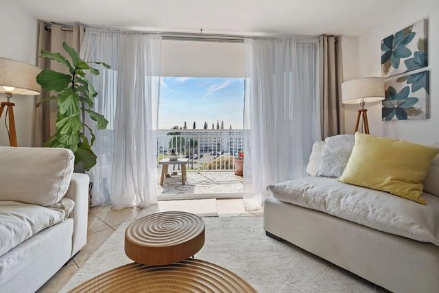 2 of 21 - 18021 Biscayne Boulevard #504, Aventura, FL
