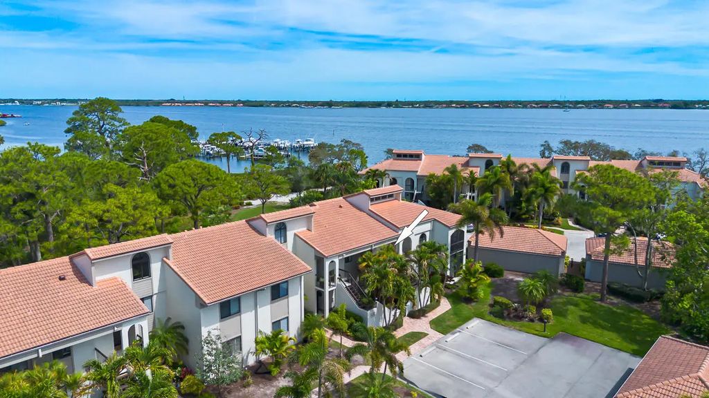 2516 Nw Seagrass Drive #8b, Palm City