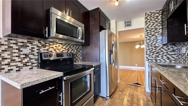 5 of 56 - 18181 Ne 31st Court #1408, Aventura, FL