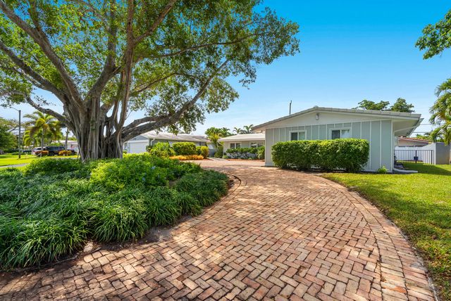 5 of 39 - 2110 Ne 55th Street, Fort Lauderdale, FL