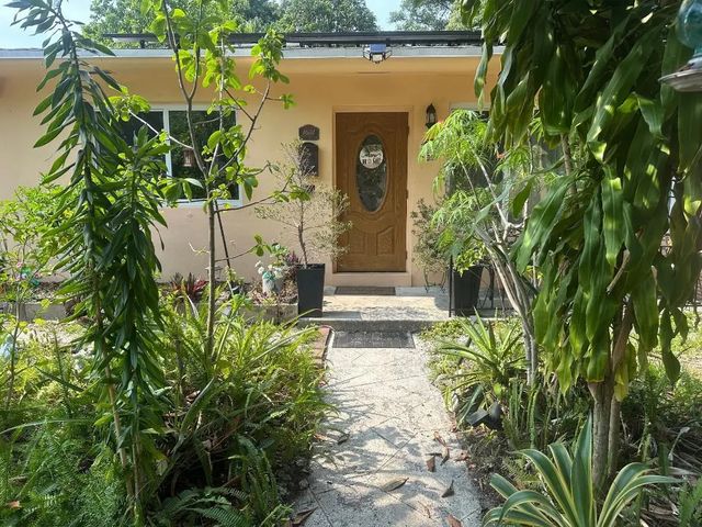 1631 Ne 157th Terrace, North Miami Beach