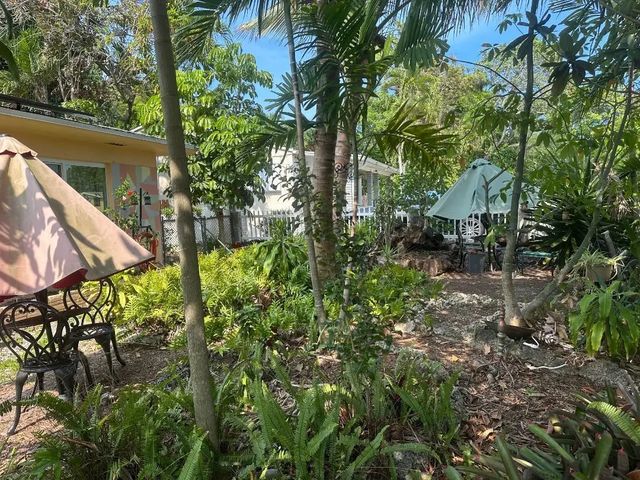 4 of 38 - 1631 Ne 157th Terrace, North Miami Beach, FL