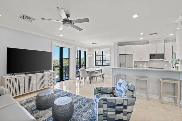 4 of 79 - 920 Via Villagio, Hypoluxo, FL