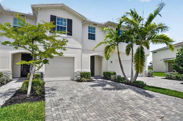 2 of 90 - 6933 N Harbours Edge Avenue, Lake Worth, FL