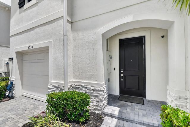 4 of 90 - 6933 N Harbours Edge Avenue, Lake Worth, FL
