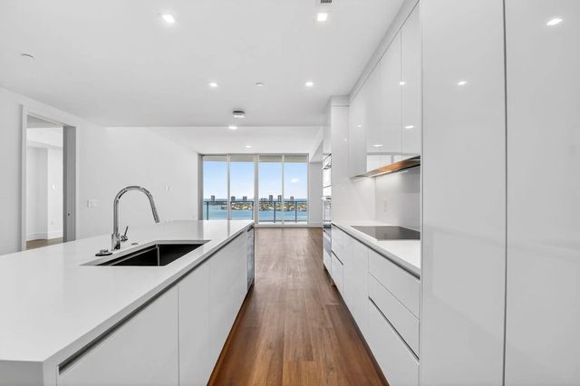 5 of 84 - 220 Lake Shore Drive #1808, Lake Park, FL