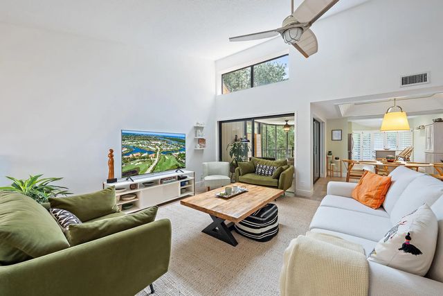 5 of 25 - 17165 Waterbend Drive #206, Jupiter, FL