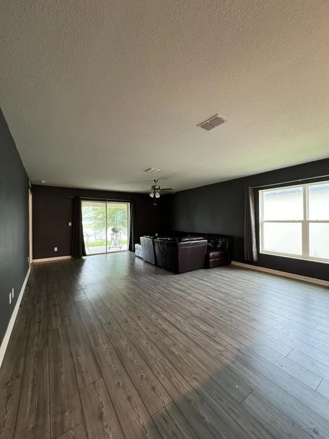 4 of 10 - 5516 Jamboree Drive, Fort Pierce, FL