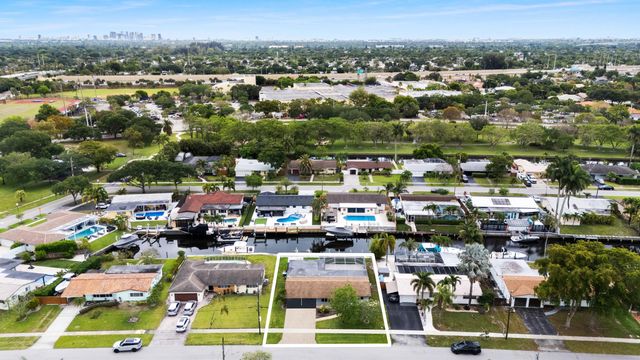 3 of 34 - 1340 Sw 56th Avenue, Plantation, FL