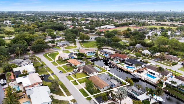 4 of 34 - 1340 Sw 56th Avenue, Plantation, FL