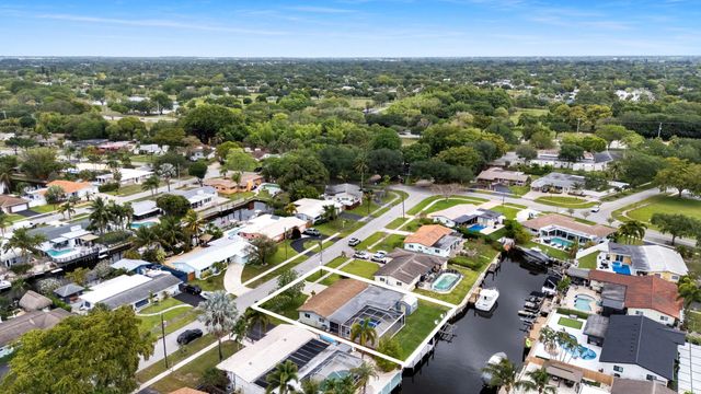 5 of 34 - 1340 Sw 56th Avenue, Plantation, FL
