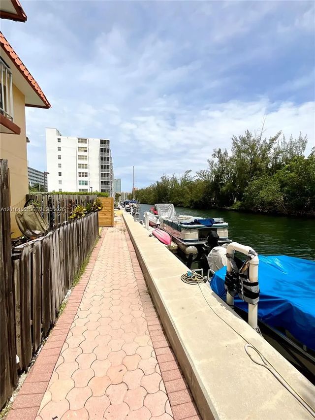 3522 Ne 166th Street #7, North Miami Beach