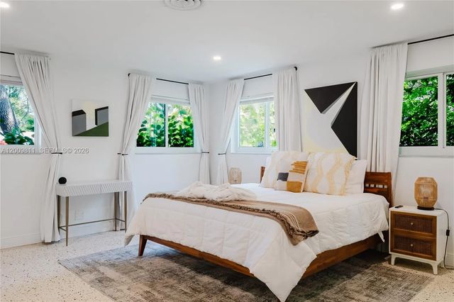1106 N 13th Court, Hollywood