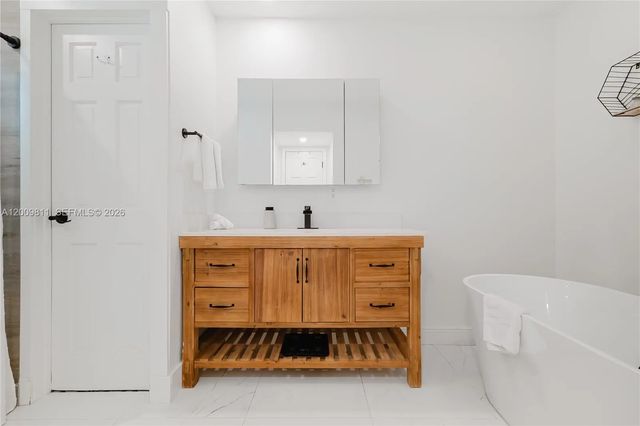 5 of 34 - 1106 N 13th Court, Hollywood, FL