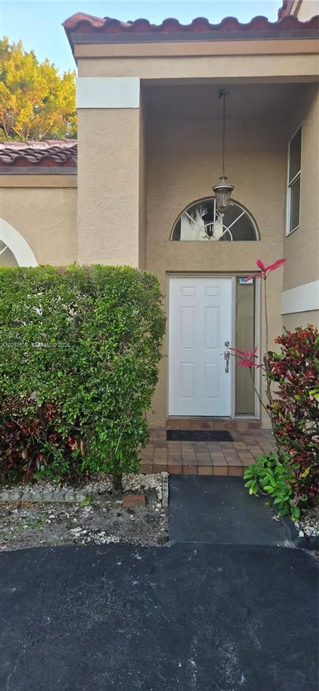 3 of 26 - 6470 Nw 77th Place, Parkland, FL