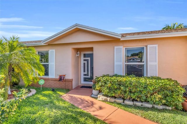 8266 Nw 192nd Terrace, Hialeah