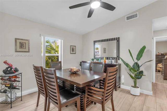 4 of 27 - 8266 Nw 192nd Terrace, Hialeah, FL