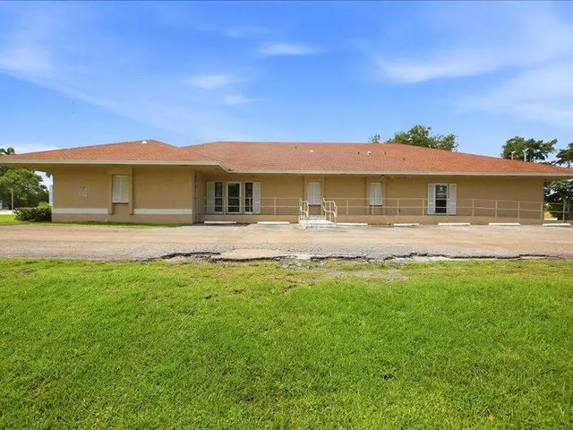 1100 S Main Street, Belle Glade