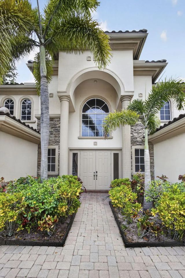2 of 57 - 625 Glenfield Way, Royal Palm Beach, FL