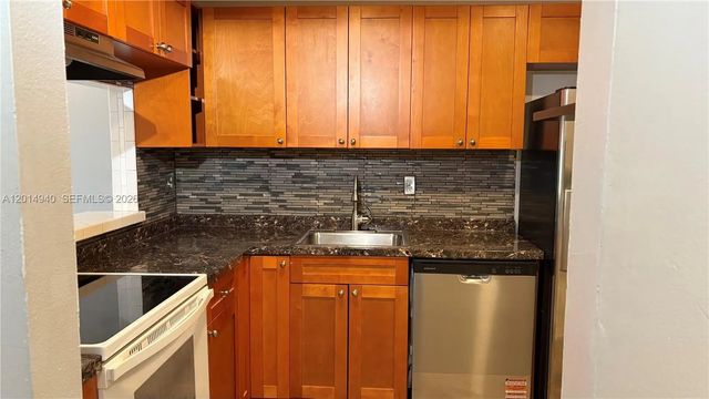 3 of 18 - 4334 Nw 9th Avenue #7-2f, Deerfield Beach, FL