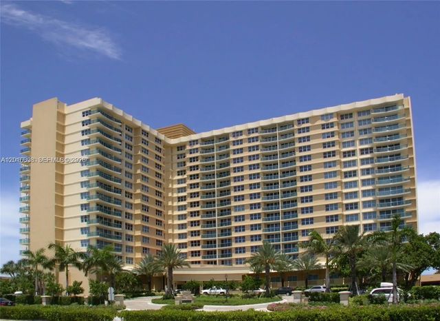 5 of 33 - 2501 S Ocean Drive #ph6, Hollywood, FL