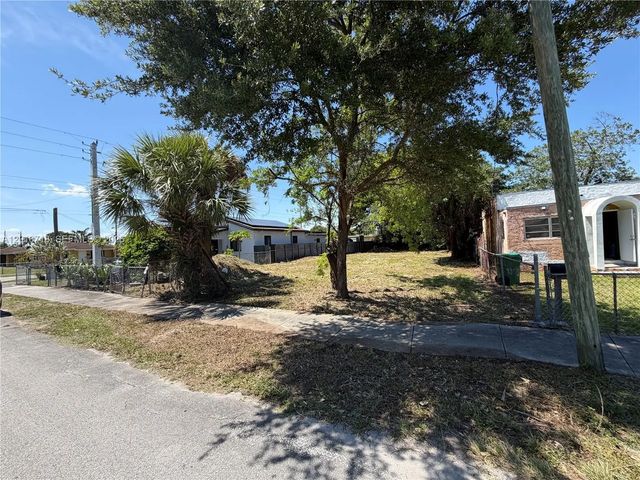 3 of 4 - 2381 Nw 63rd Street, Miami, FL