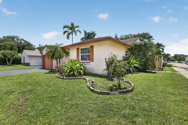 3 of 53 - 13970 Oaklawn Place, Davie, FL