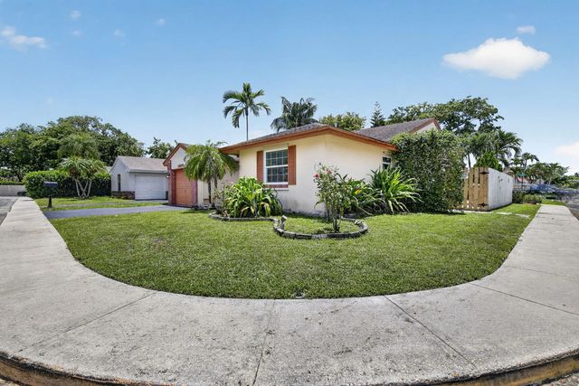 4 of 53 - 13970 Oaklawn Place, Davie, FL